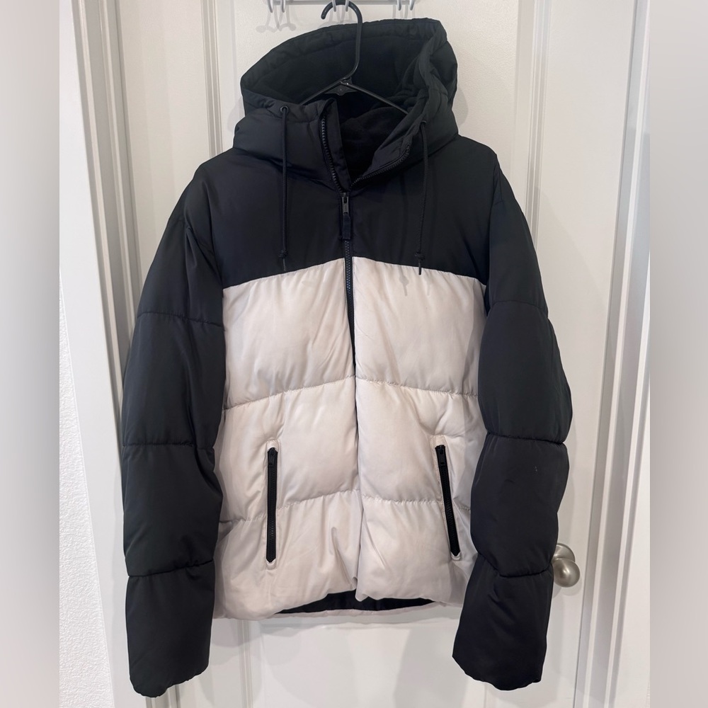 Men’s Old Navy Puffer Jacket Size Large